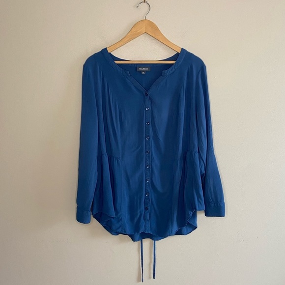 Modcloth Trusty Travel Blue Button Up Blouse, size 2X - Picture 2 of 9